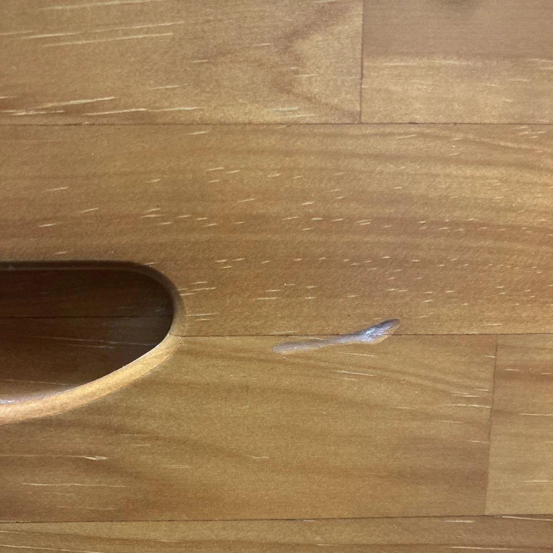 木製チェスト 7段9引き出し 花の装飾付き