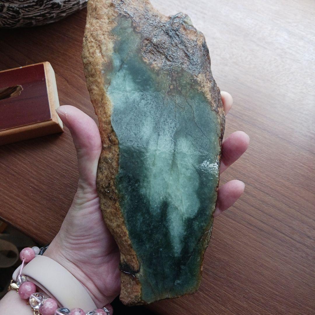 ミャンマー産　A貨翡翠スライス　オブジェ置き物　約418g