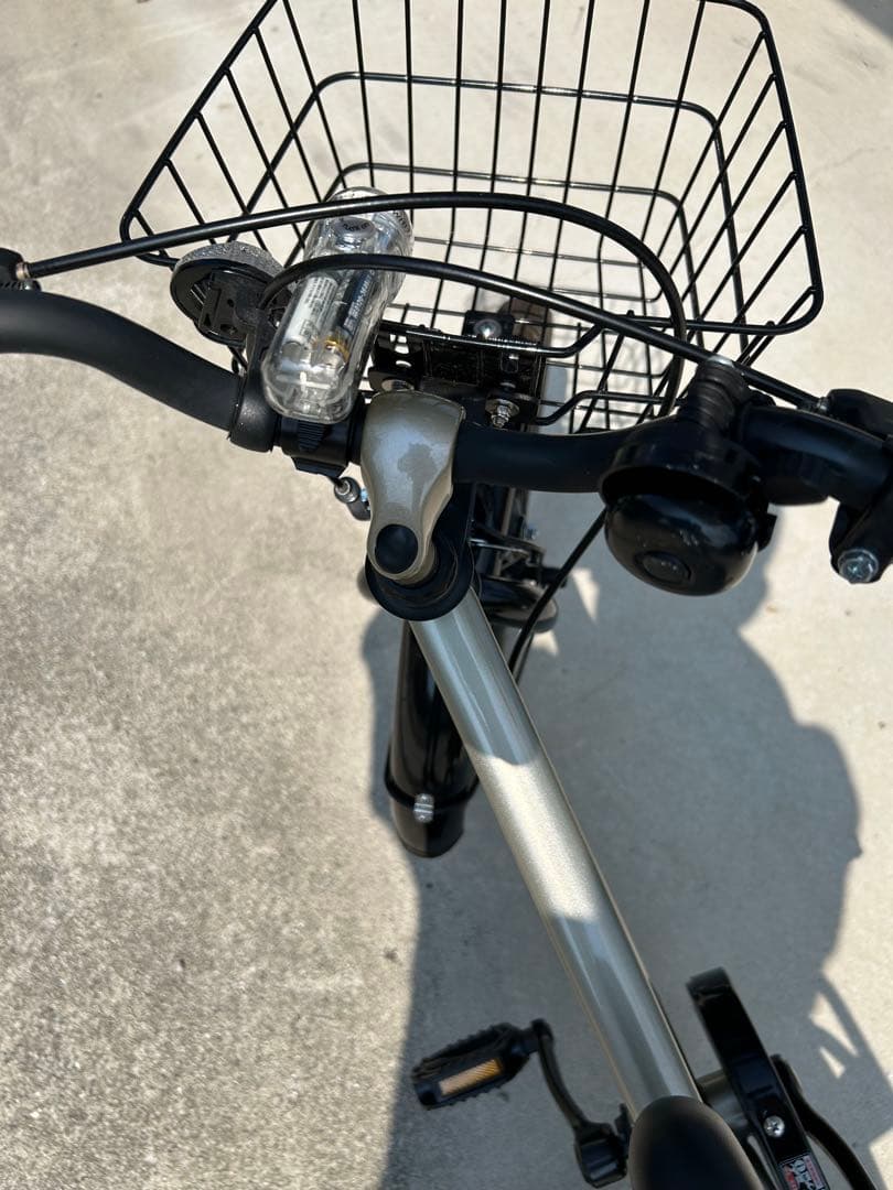 子供用自転車　18インチシルバー　 大阪　引き取り限定