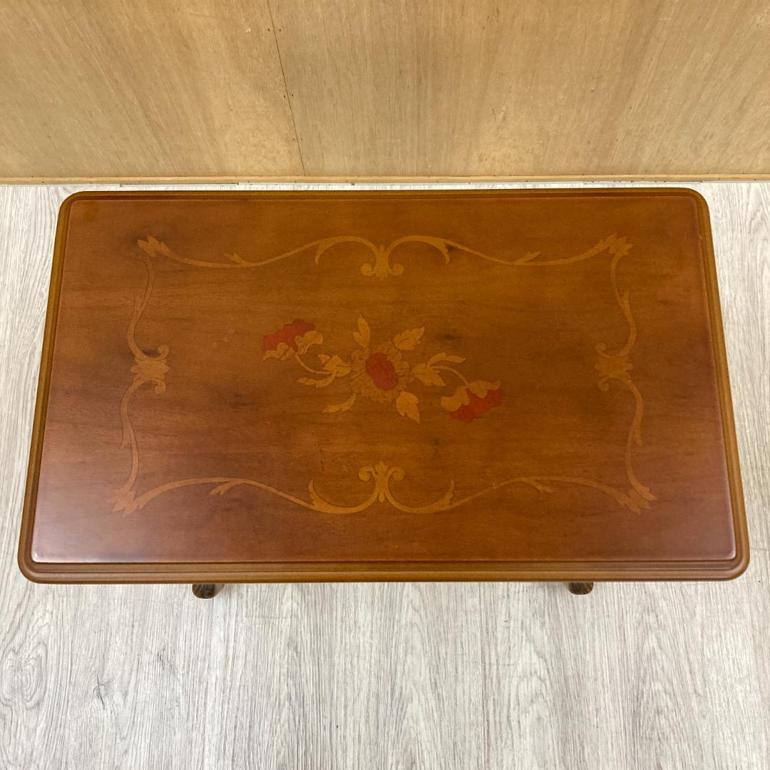 イタリア製 クラシカル 象嵌細工 猫脚 ネストテーブル 　 サイドテーブル