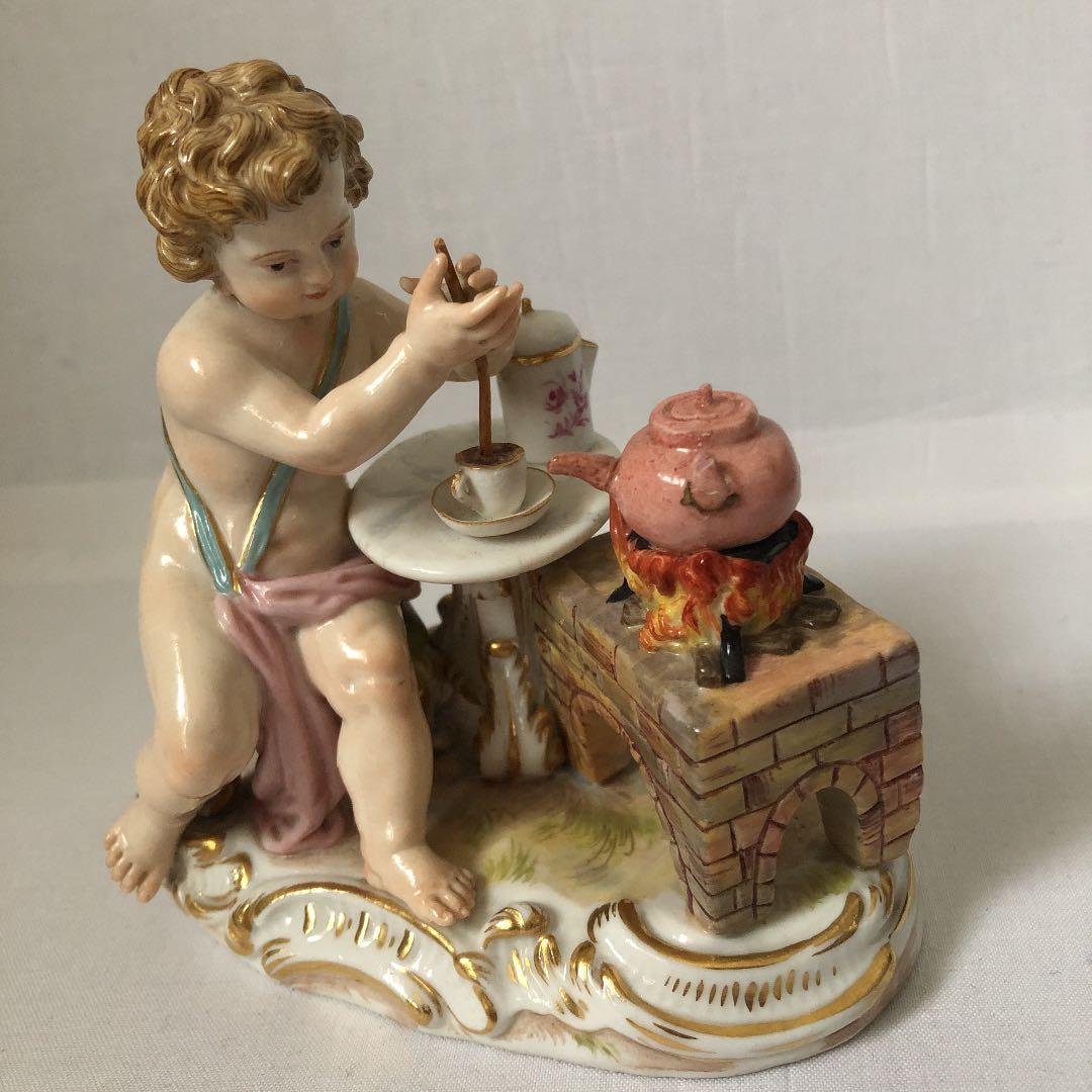 マイセン　陶器人形置物　チョコレートを作る天使