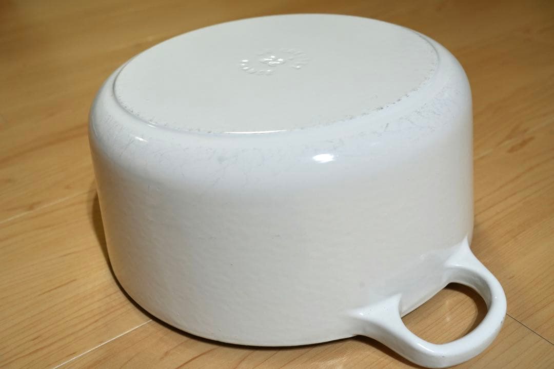 LE CREUSET 両手鍋 22 ホワイト