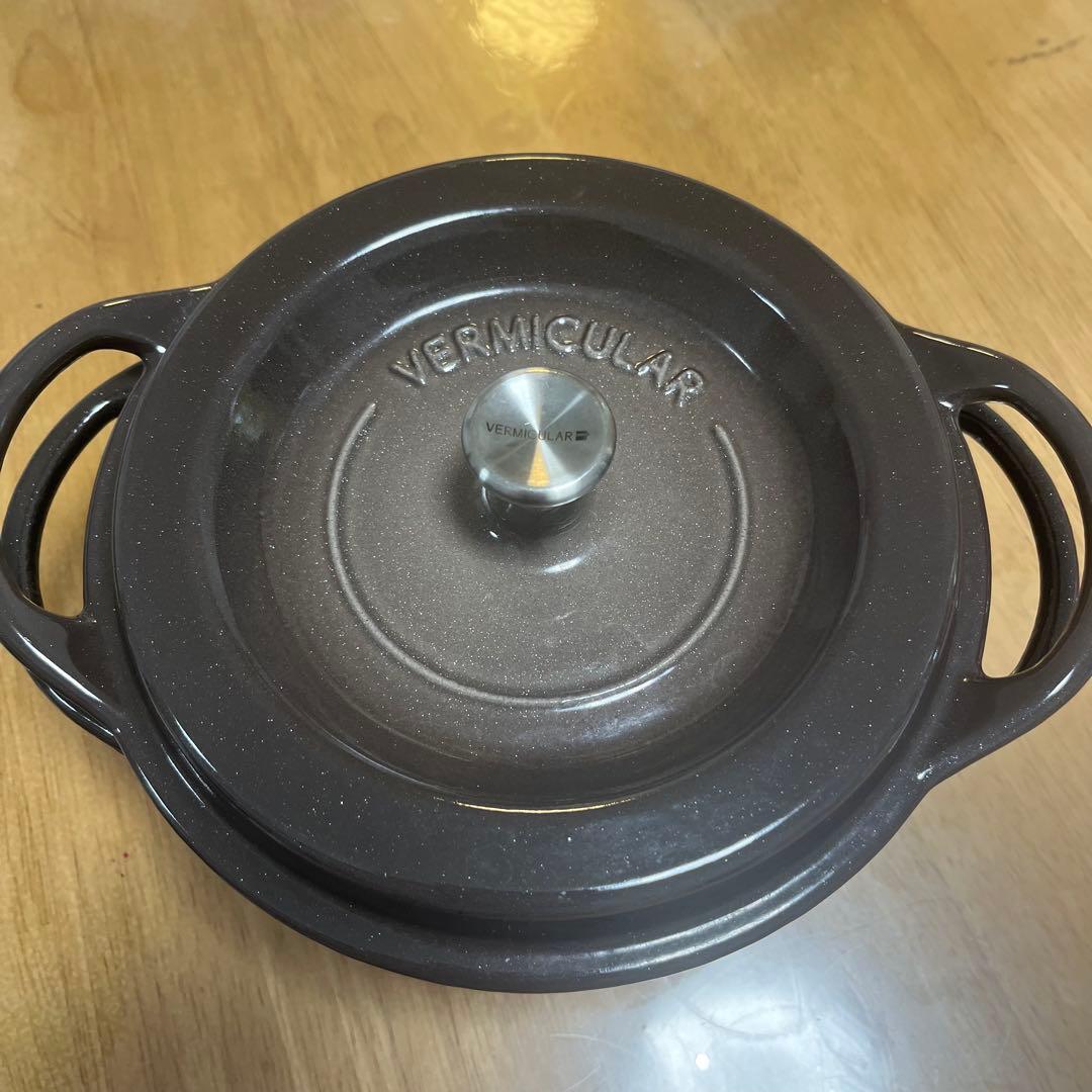 VERMICULAR バーミキュラ オーブンポットラウンド18cm レシピ本付き