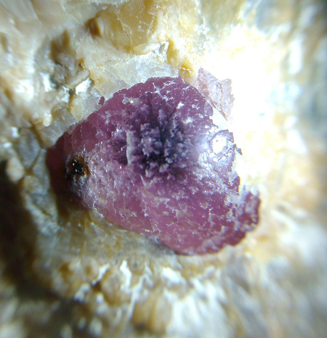 ミャンマー産 球状ルーべライト トルマリン　母岩付き 希少宝石鉱物標本