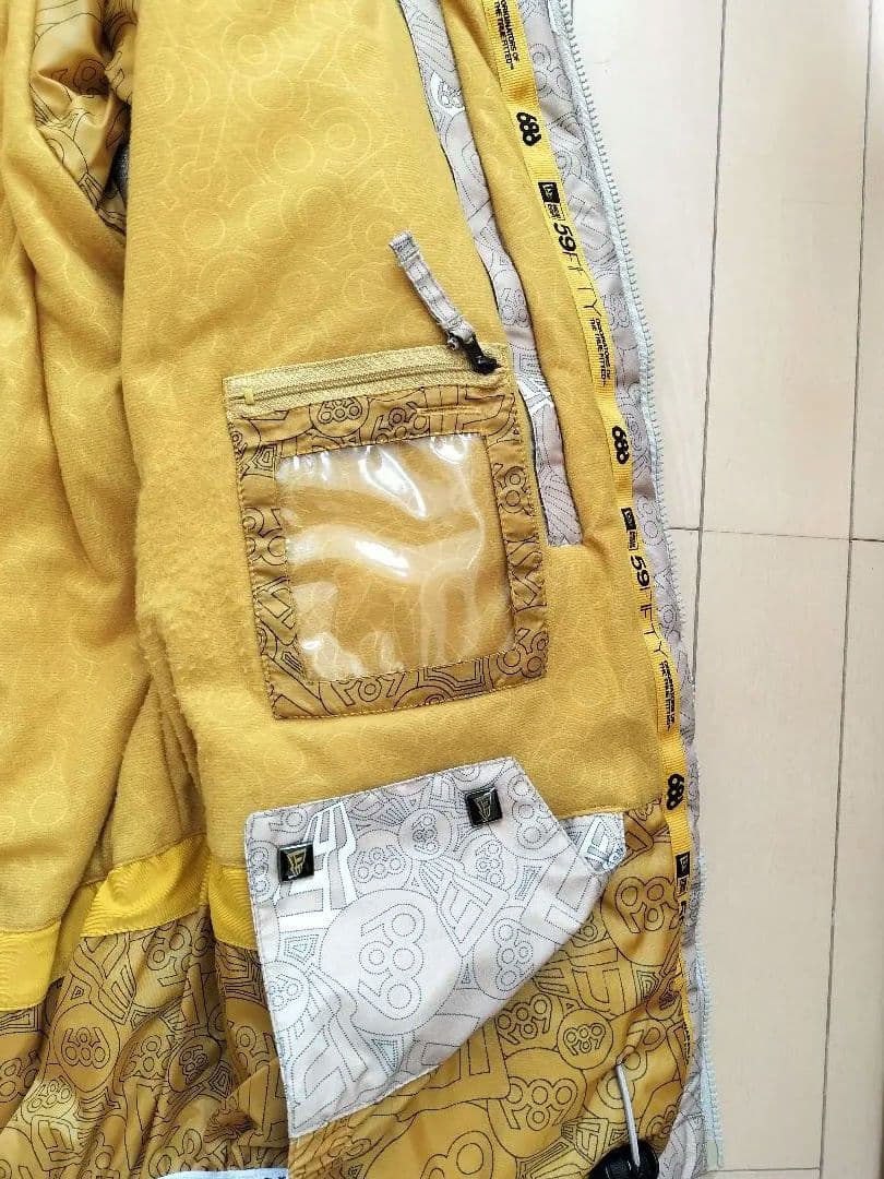 美品！NEW ERA 686 スノージャケット