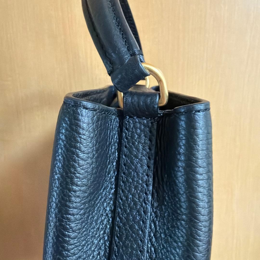 Tory Burch トリバーチ　ブラック ショルダーバッグ