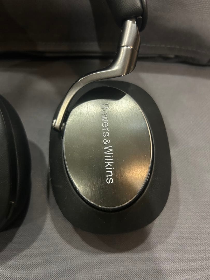 Bowers & Wilkins px8 ワイヤレスヘッドホン