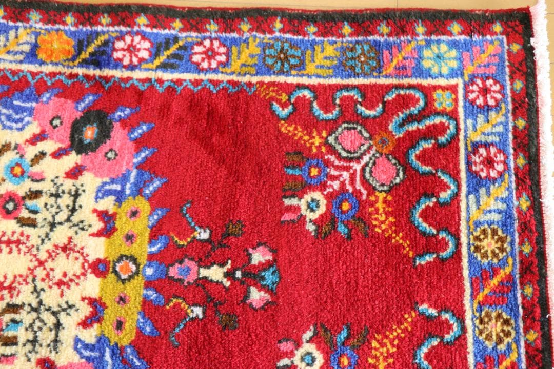 ＜１点物＞　ヴィンテージ　ギュネイ　ラグ 　１５７× ７７ cm