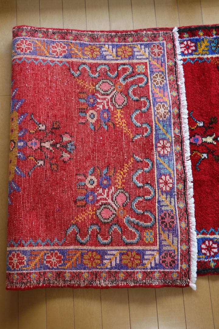 ＜１点物＞　ヴィンテージ　ギュネイ　ラグ 　１５７× ７７ cm