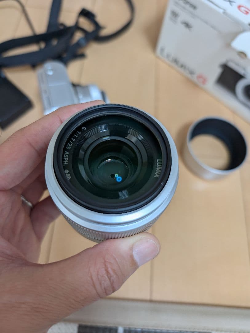 小型ミラーレス一眼 lumix gf9 ダブルレンズキット