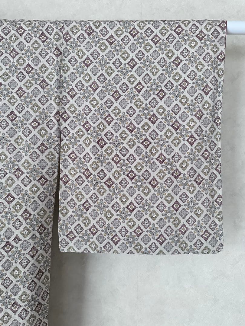 a07 未使用 花模様 正絹 小紋 裄 64.5