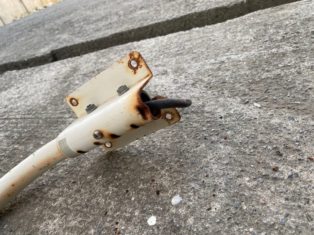 ホワイトスポットライト 2本　金属製