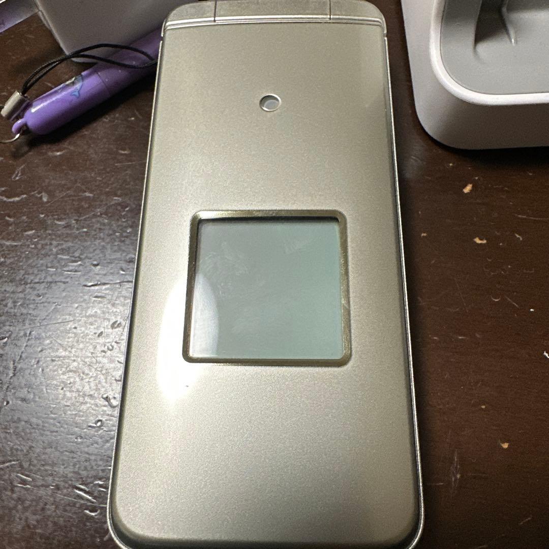 au かんたんケータイ KYF41 KYOCERA