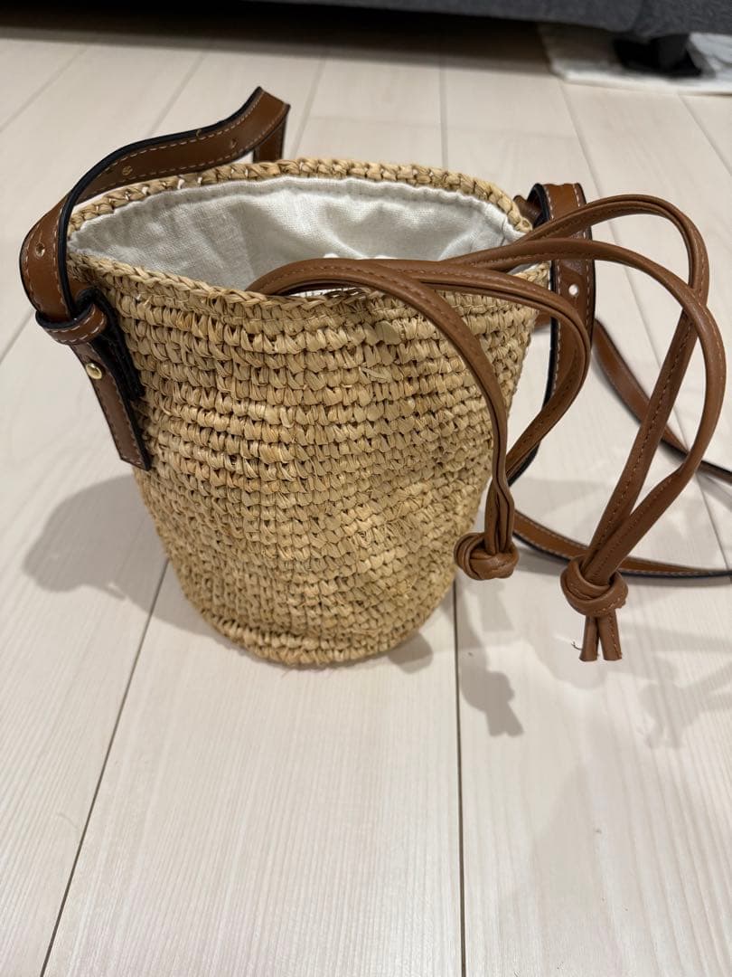 LOEWE ロエベ　カゴ　ショルダーバッグ