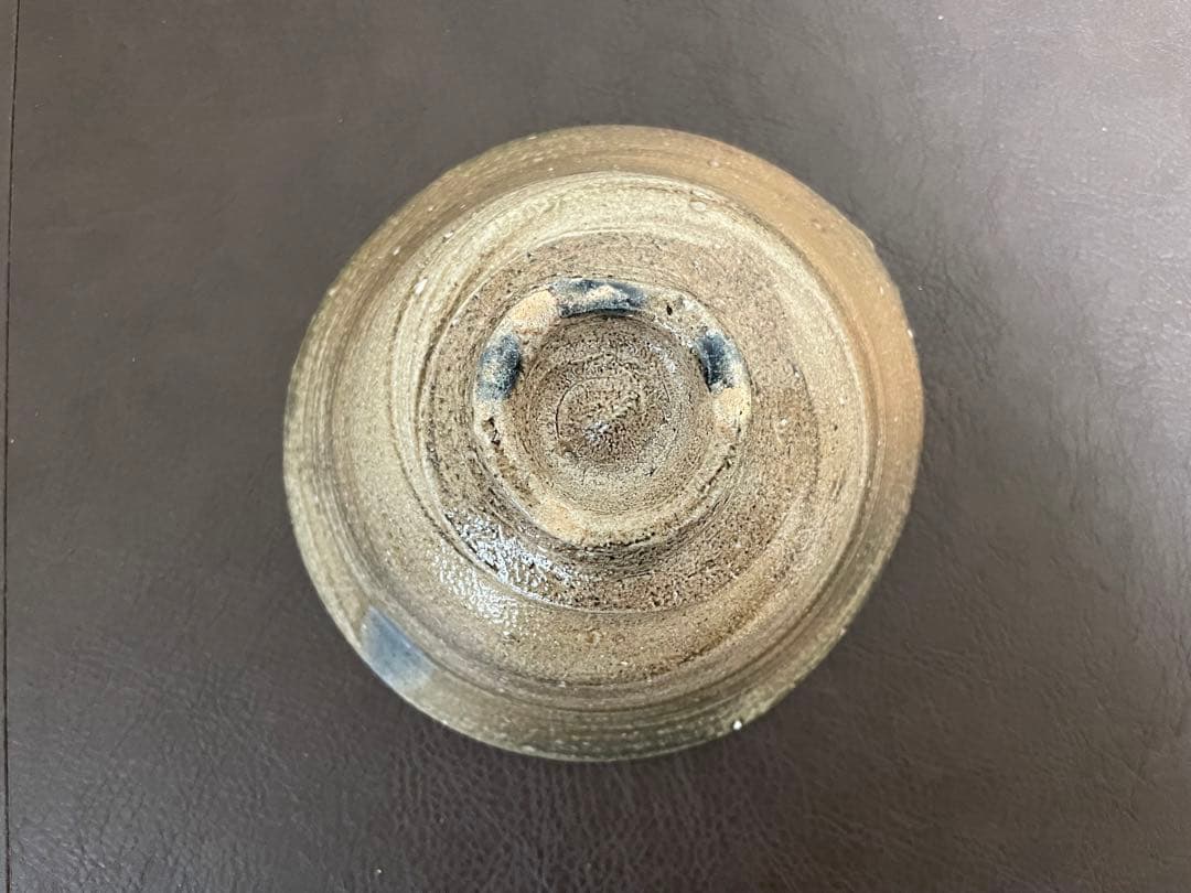 安食ひろ　塩釉刷毛目盌　共箱　栞　茶碗　茶道具