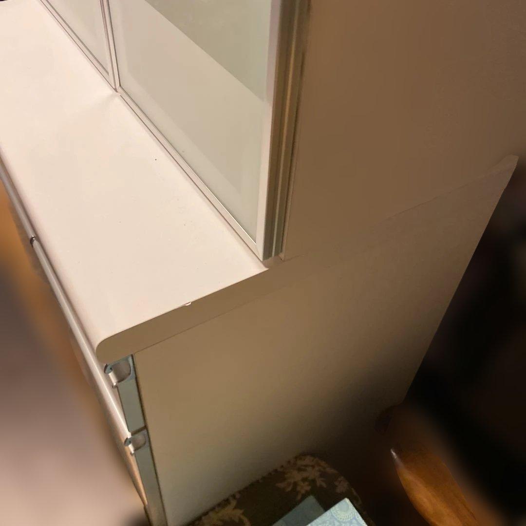 引き取りや近郊地域の方配達致します！ホワイト 食器棚 収納力抜群
