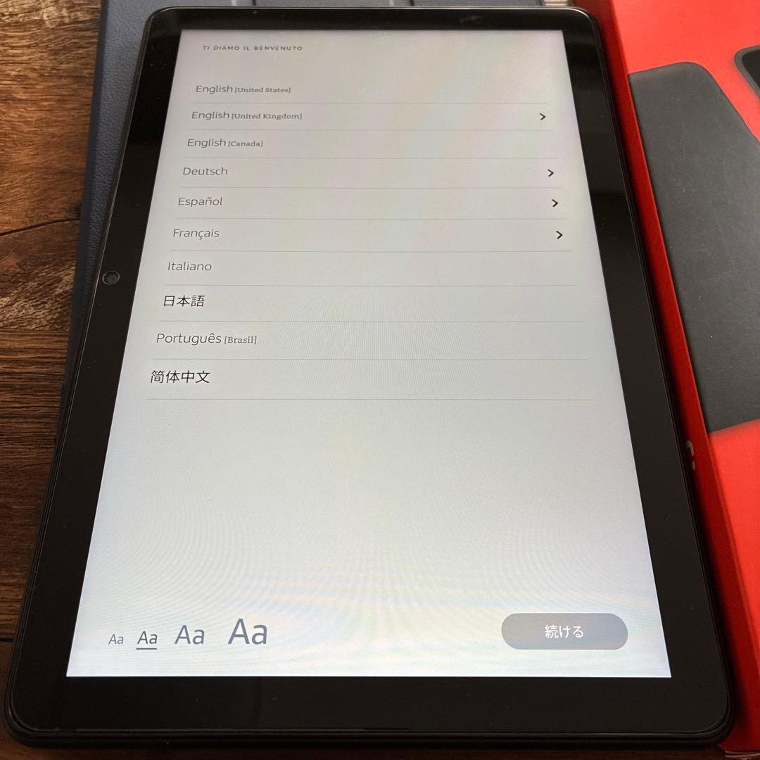 【美品】Amazon Fire HD 10 32GB 第13世代　カバー付き