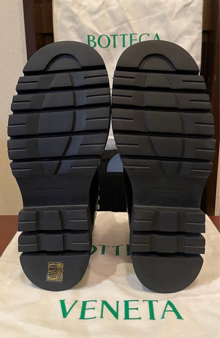 専用新品未使用BottegaVenetaラグブーツ黒レディース38