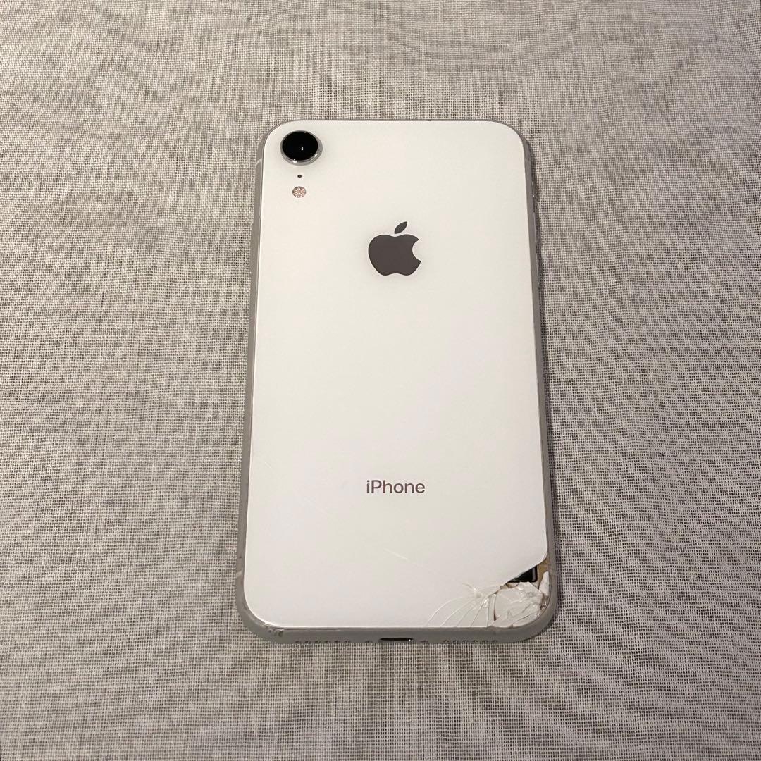 Apple iPhone XR 128GB ホワイト本体【ジャンク品】