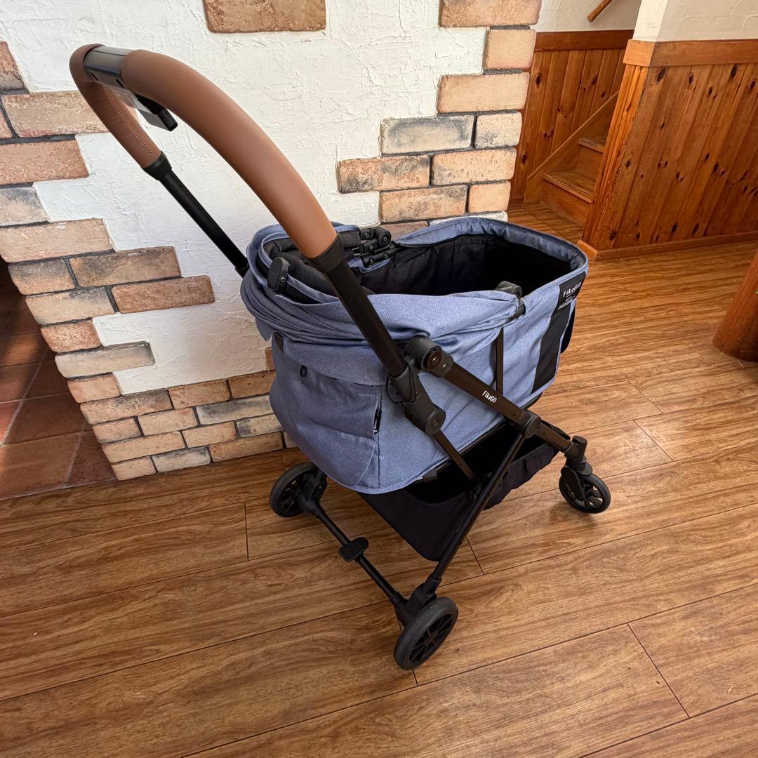 美品 FikaGO FreeTogo 2 フリートゥゴー 小型犬用ペットカート
