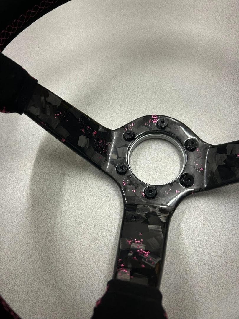 カーボンステアリング 350mm フォージドカーボン×ピンク USDM JDM