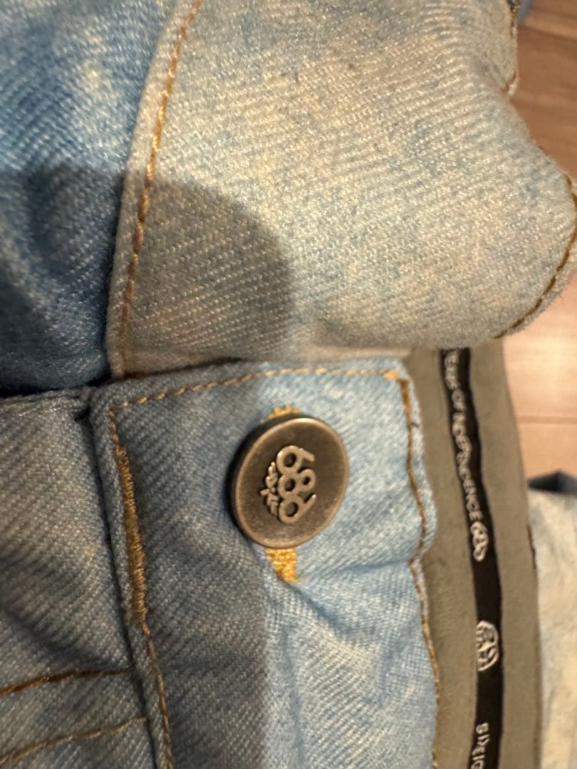 686/シックスエイトシックス　スノーボード