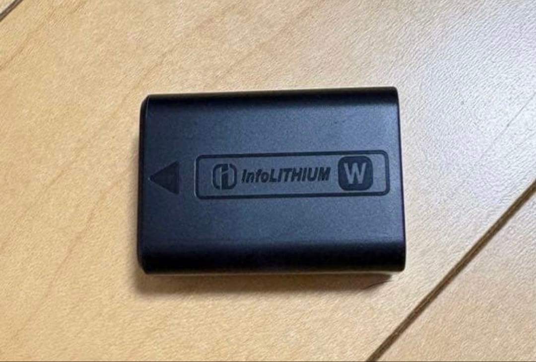 SONY α7 II ILCE-7M2 ボディ 元箱あり　新品バッテリー付き