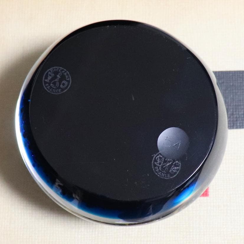 オールド・バカラ 数量限定 1972年製 ペーパーウェイト ドーム型 蛇