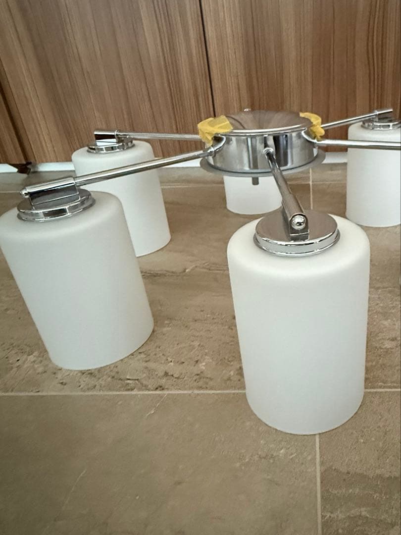 ホワイトガラス シーリングライト 6灯