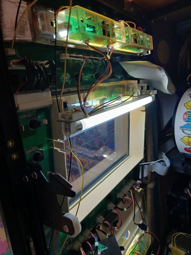 ビックシオー30　４号機裏物スロット