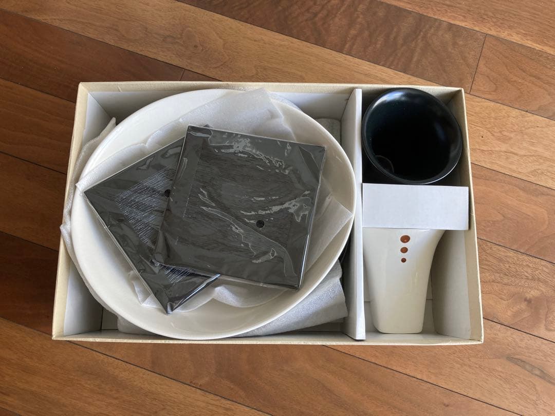 おしゃれ　サラダボウル　コップ　白　黒　セット　パスタ　和モダン食器　ペアセット