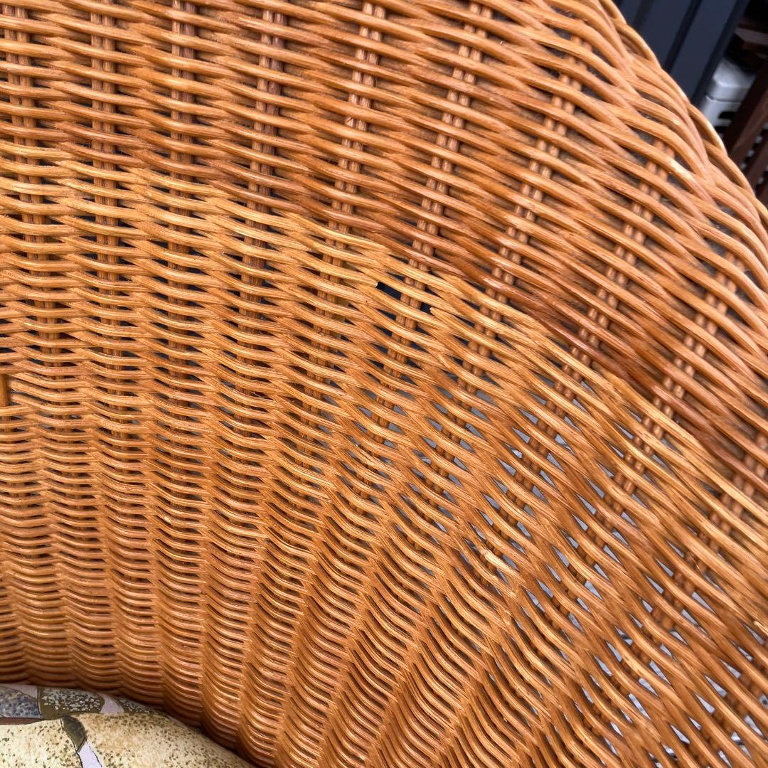 ② 昭和レトロ カザマ 花柄クッション アーチ型ラタンチェア アームチェア