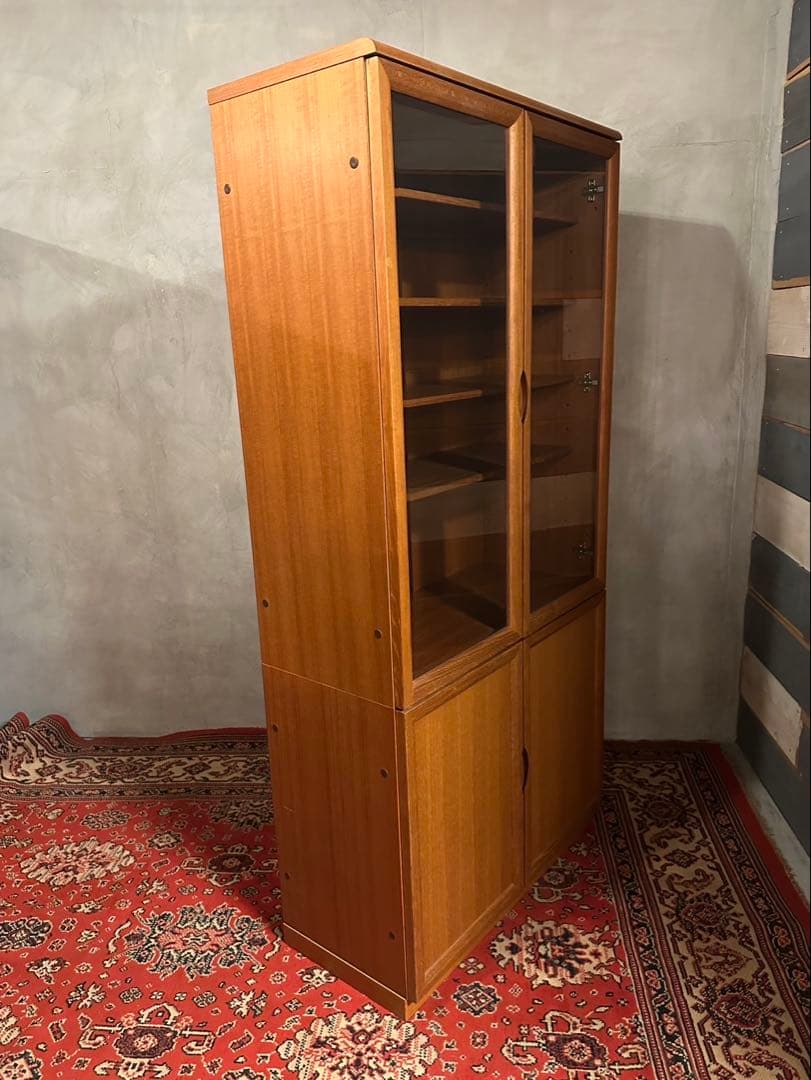 【東京都内23区配送無料】ビンテージ　レトロ　チーク材　食器棚　ショーケース　棚