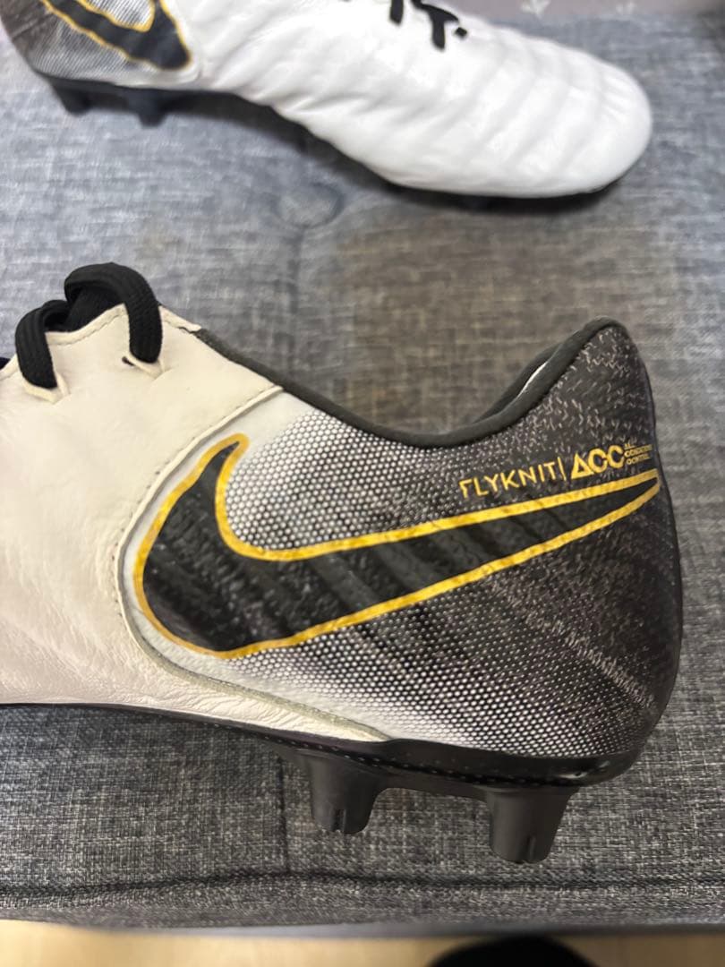 ナイキ レジェンド 7 エリート HG(ホワイト×ブラック) サッカー スパイク