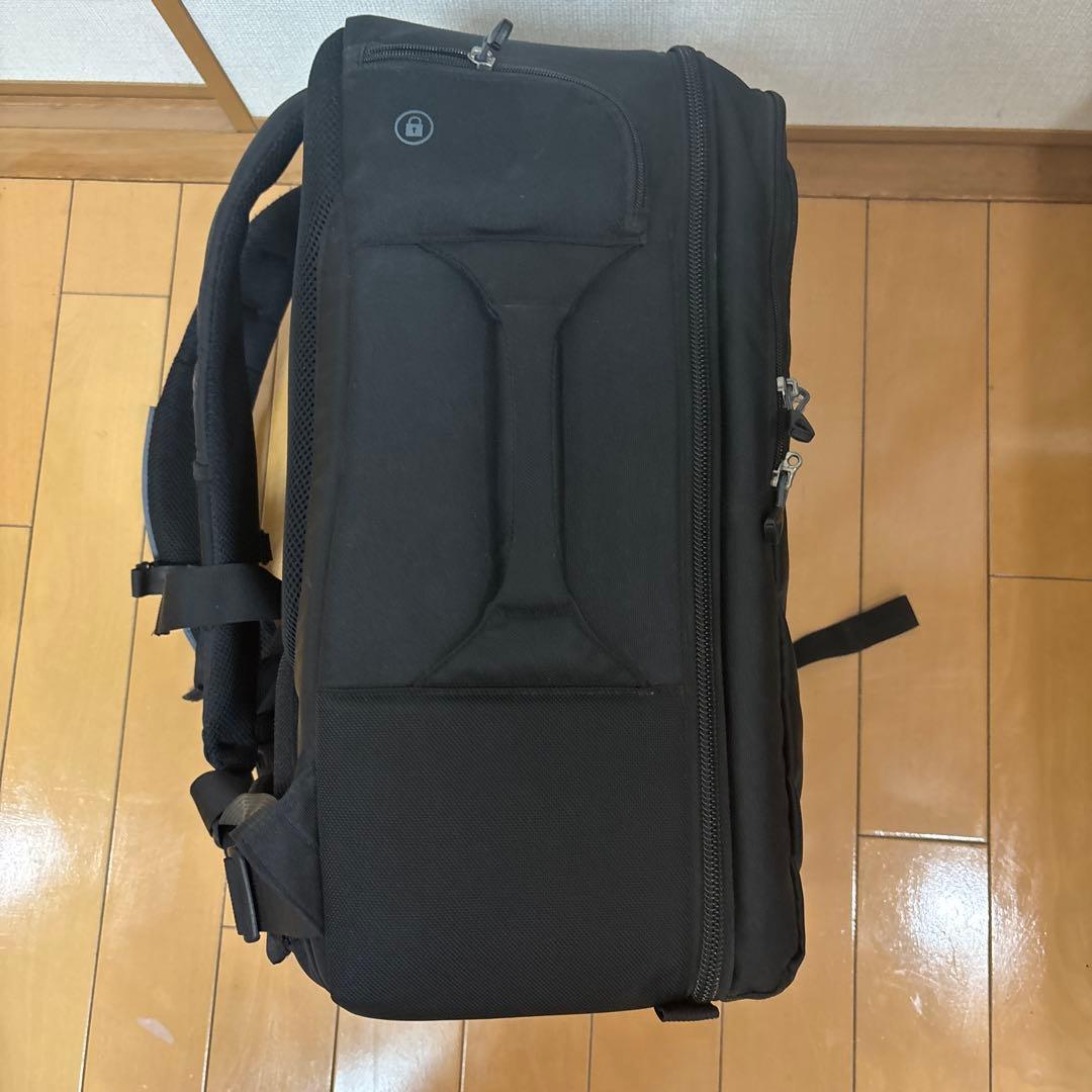 カメラバック　シンクタンクフォト　エアポート アクセレレーター ブラック