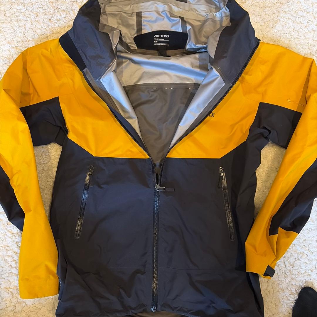 よ*〼様 限定 Arc’teryx zetaゼータ SL ジャケット ブラック