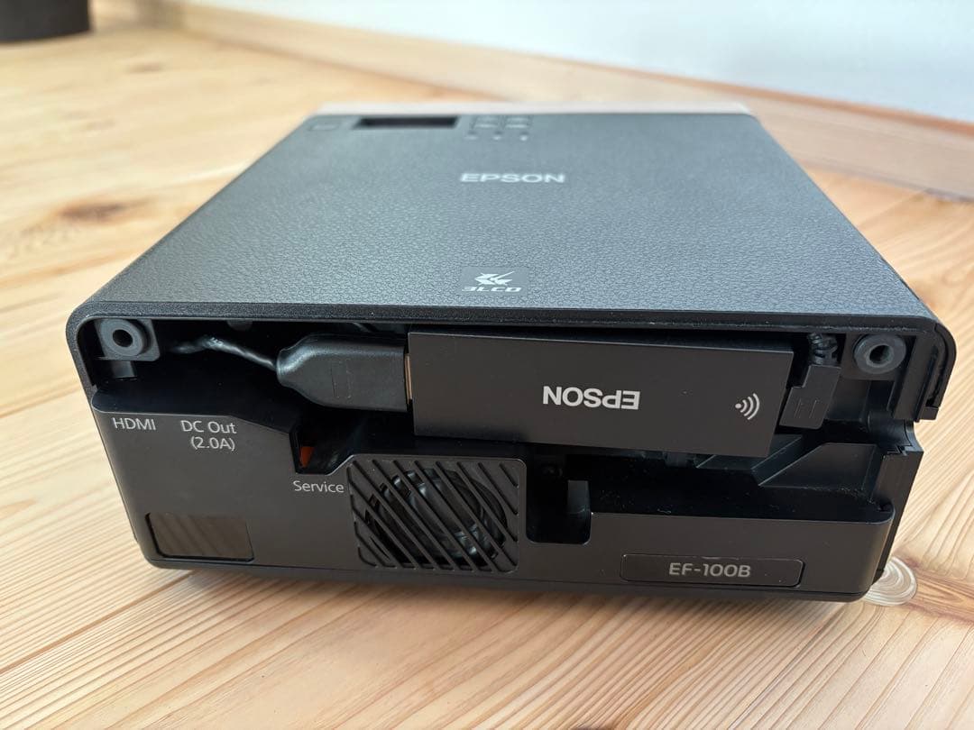 EPSONエプソンEF-100BDreamioホームプロジェクター