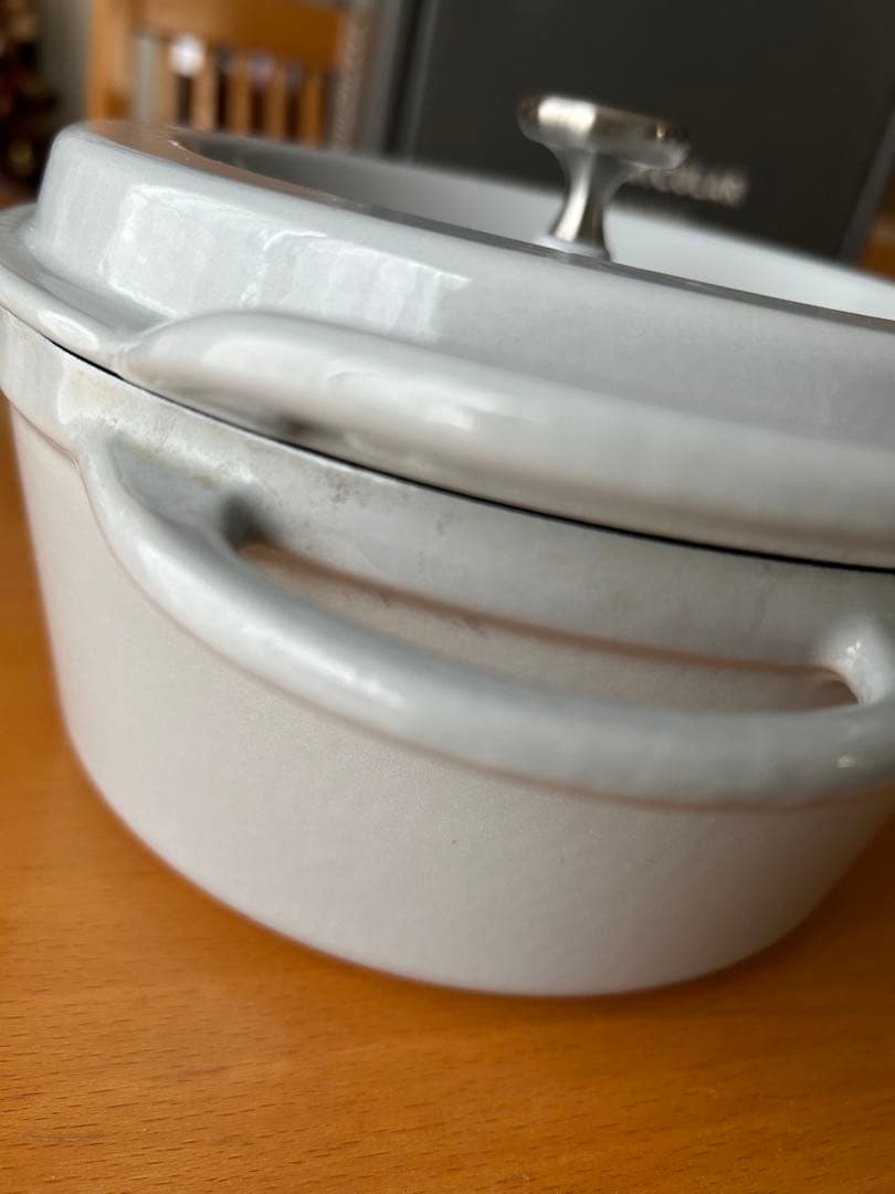 バーミキュラ　オーブンポットラウンド18cm ストーン