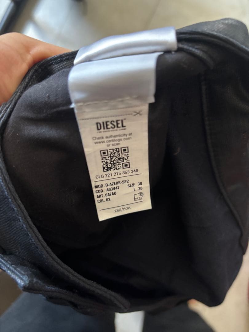 定価52800円 DIESEL 近年モデル　コーティングブラックデニム　ジーンズ