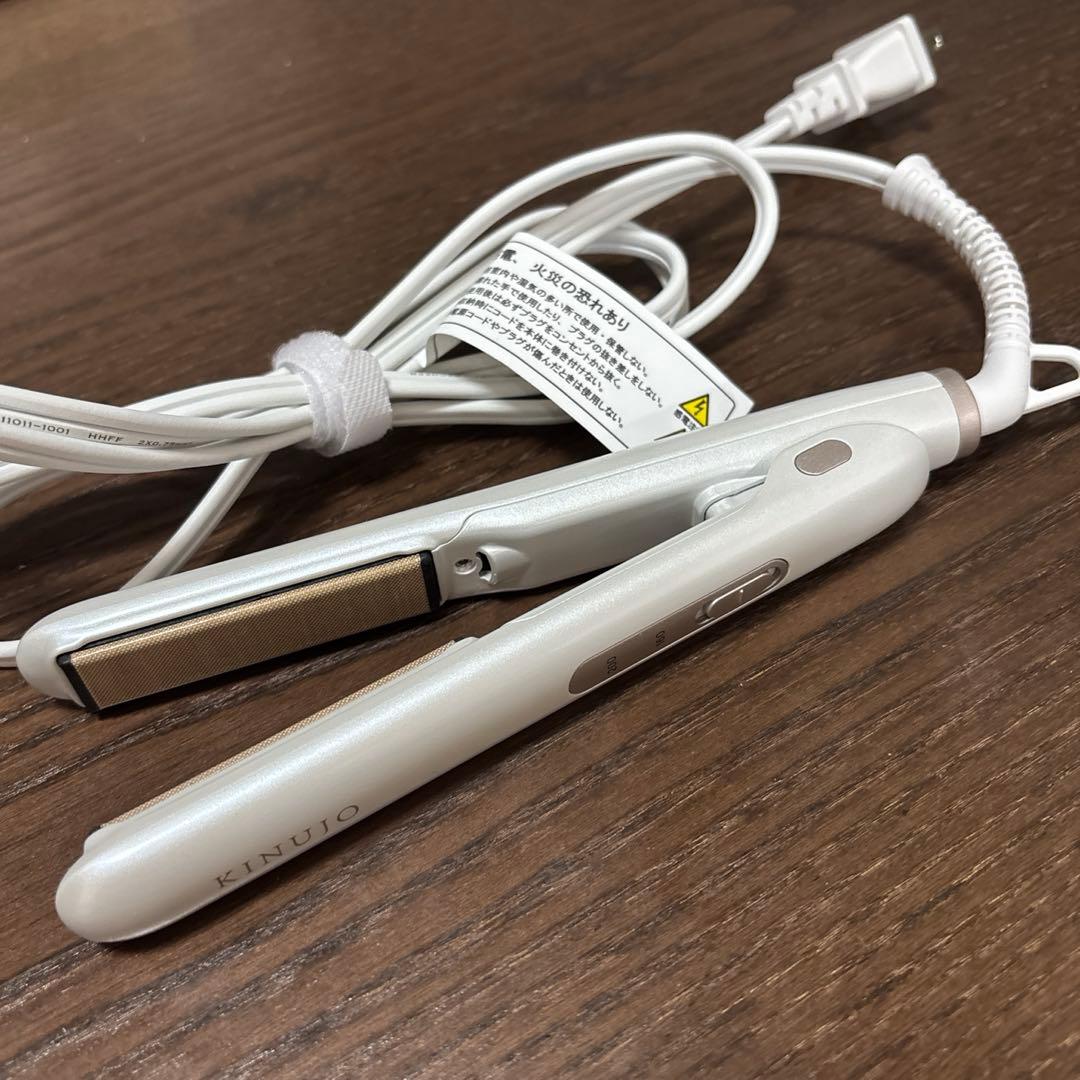 絹女 KINUJO ミニヘアアイロン deux KM001 ポーチ・説明書付き