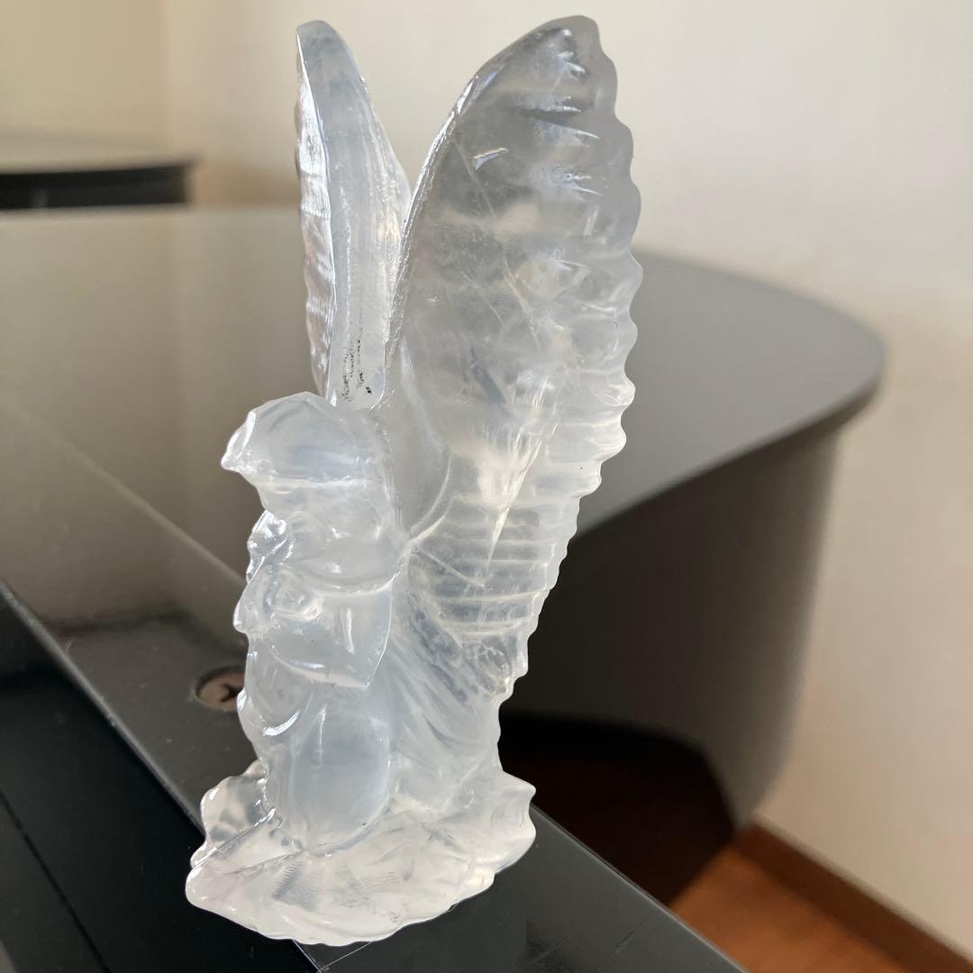 kdashさま専用ホワイトフローライト　天使　エンジェル　天然石置物　Z75