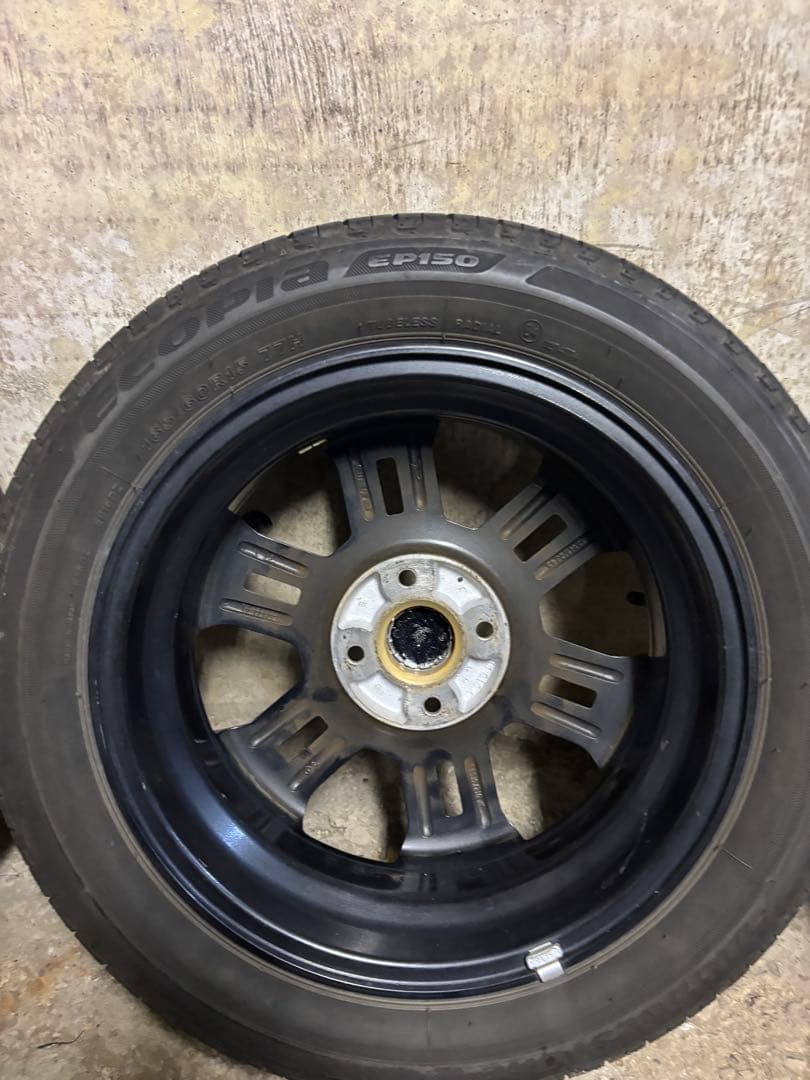 ① 送料込みにしました！　ダイハツ純正アルミホイール　　15インチ　2本のみ