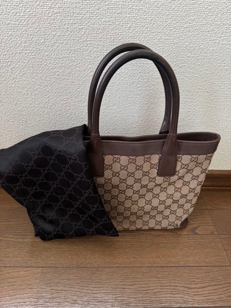 GUCCI GGキャンバス ブラウン(保存袋あり)