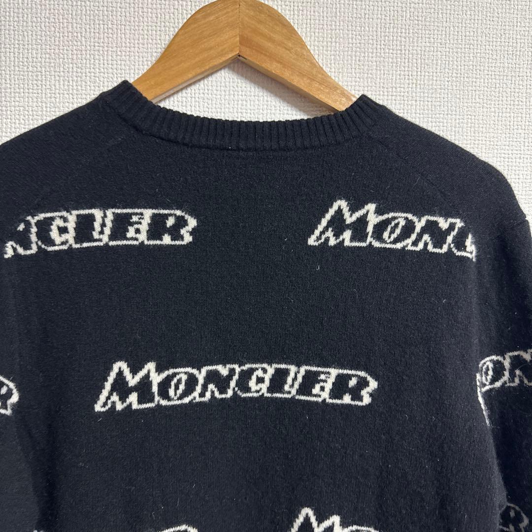 【人気】MONCLER ブラック ニットセーター ロゴ入り　黒　mサイズ