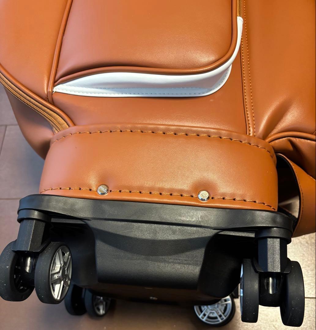 キャスター&ハンドル付きキャディバッグ