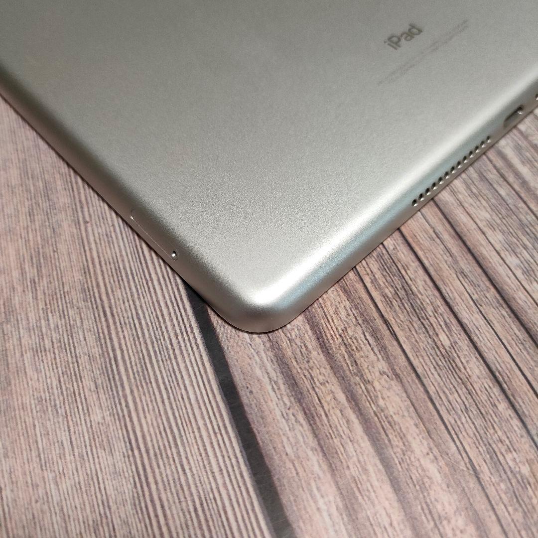 Apple iPad 第6世代 32GB シルバー SIMフリー 美品