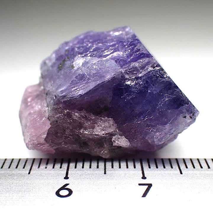 【タンザニア/メレラニ産】バイカラータンザナイト原石