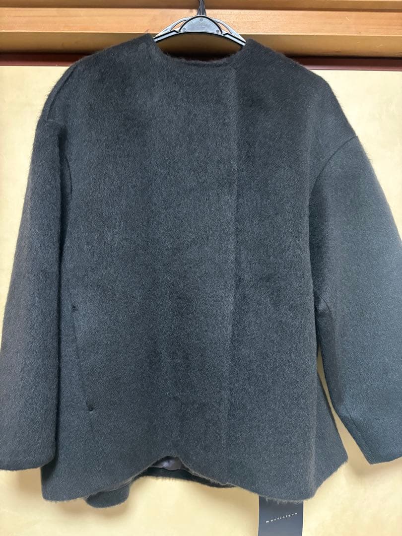 新品未使用　マルティニーク　定番　ノーカラーコート シャギー　グレー