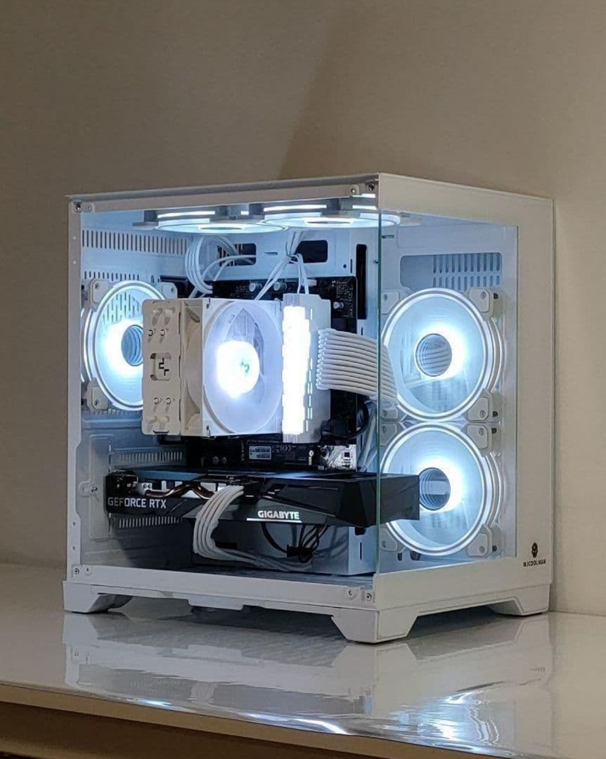 【hinaゲーミングPC】