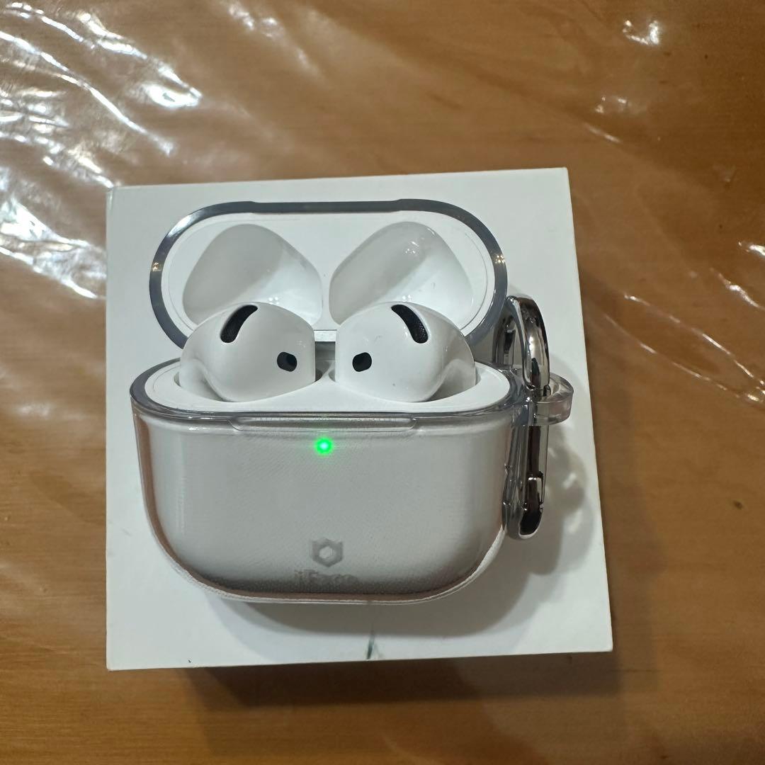 【美品】AirPods 4 アクティブノイズキャンセリング非搭載